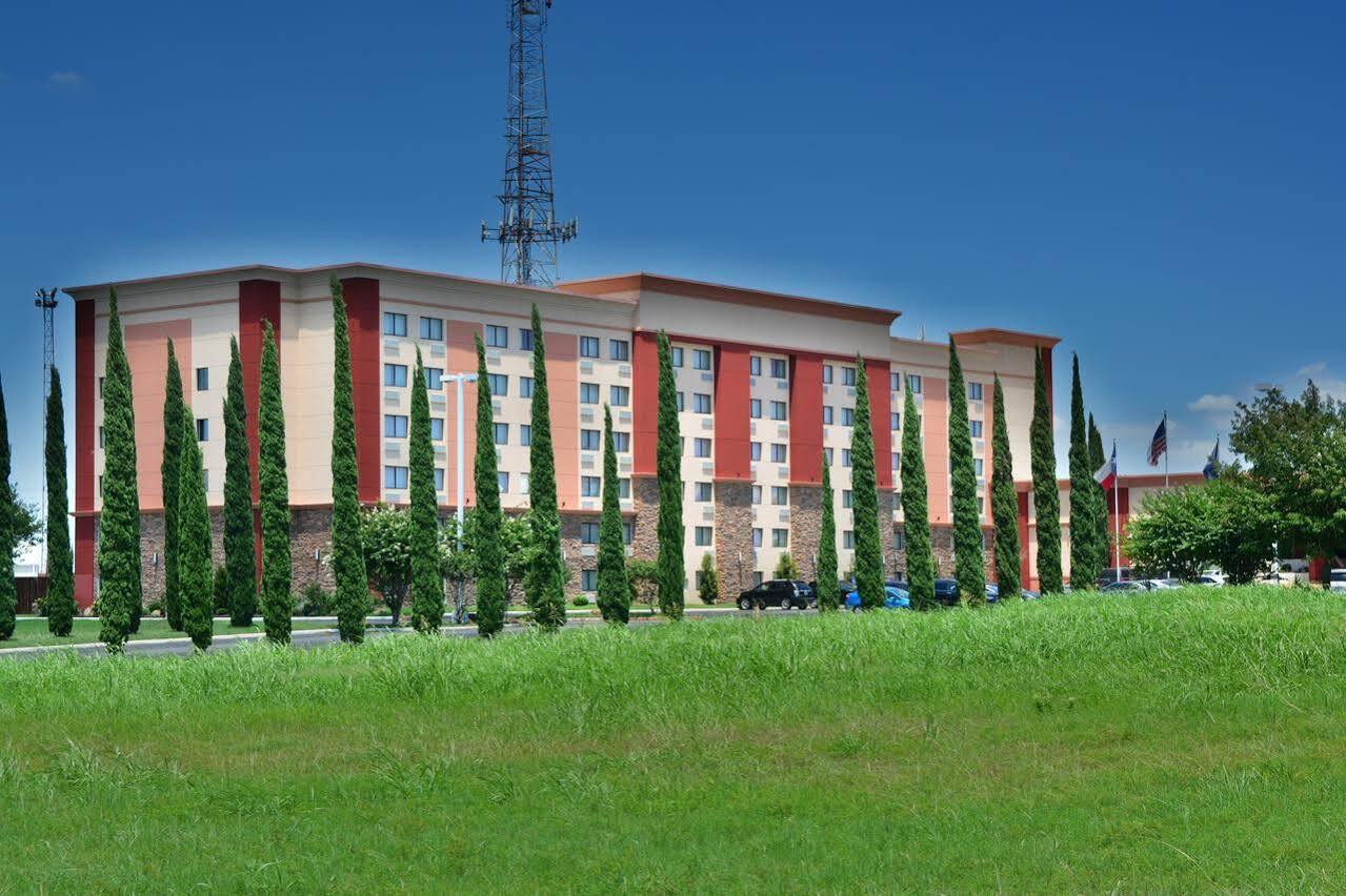 Lux Hotel & Spa, Trademark Collection By Wyndham Arlington Dış mekan fotoğraf